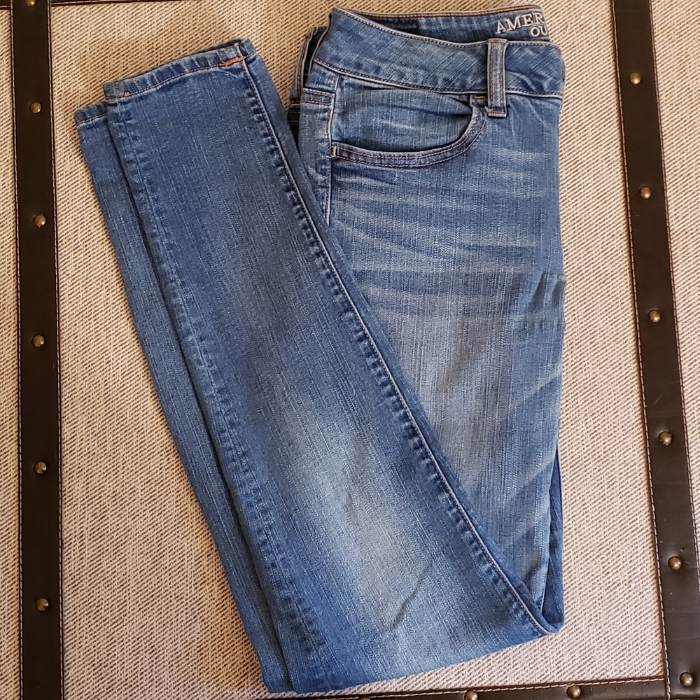LIKE NEW American Eagle Jeans